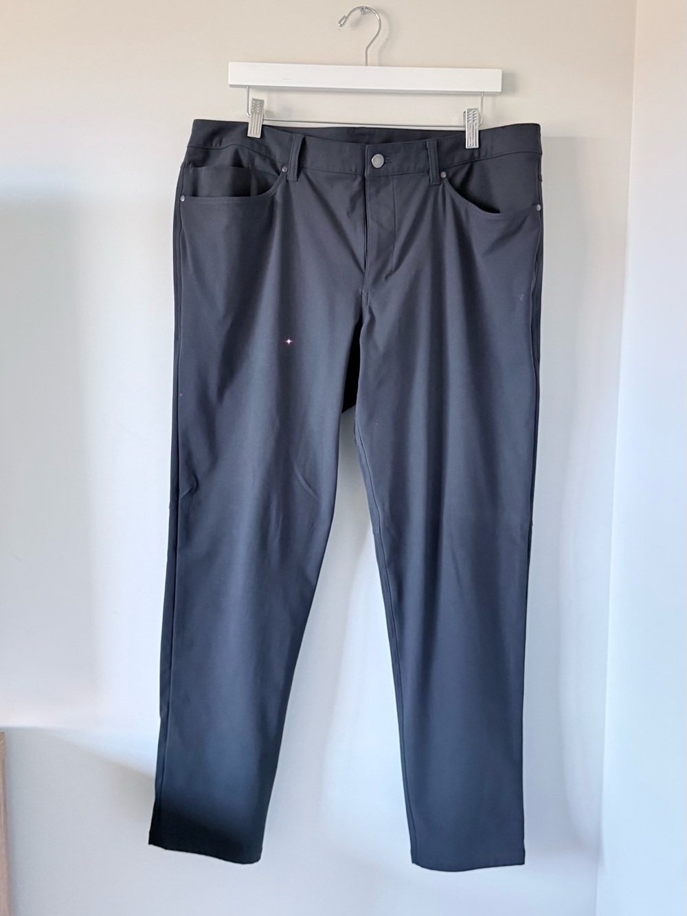 Lululemon ABC Classic-Fit 5 Pocket Pant Men’s 36 Gray Warpstreme Stretch